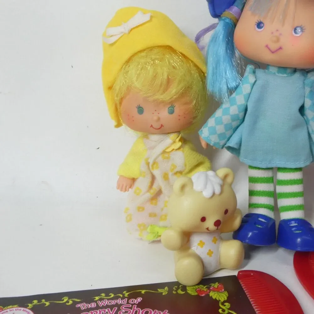 Strawberry Shortcake Doll Lot of 4 Vintage w/ Blueberry Muffin & Raspberry Tart